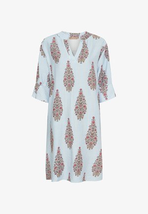 Lyst blå tunika kjole med V-udskæring og 3/4 ærmer. Har stribet mønster og blomsterdesign i pink og brun. Blødt, flydende stof.