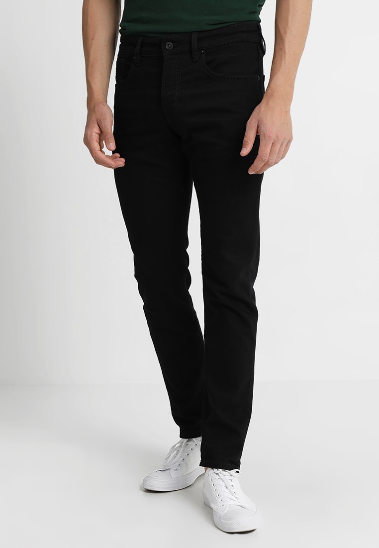 scotch and soda stay black