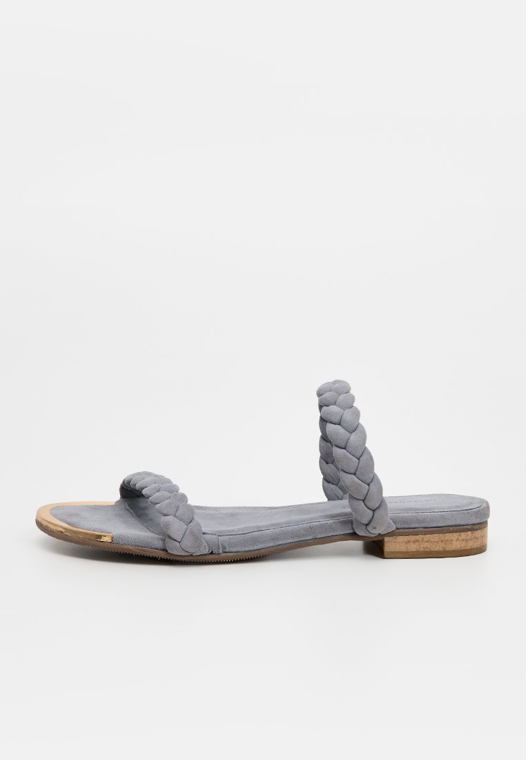 Pantolette flach