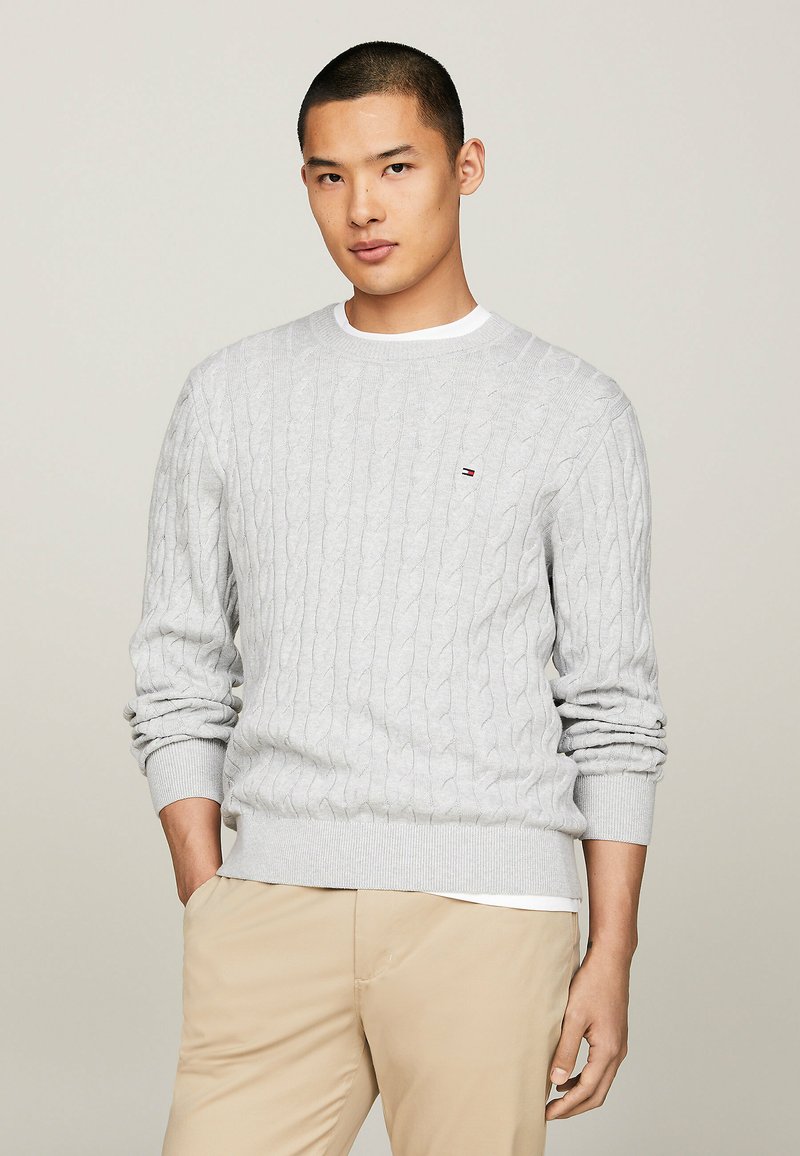 Tommy Hilfiger CLASSIC CABLE CREW NECK - Jersey de punto - light grey heather