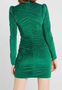 Fashion Union Vestito casual - green