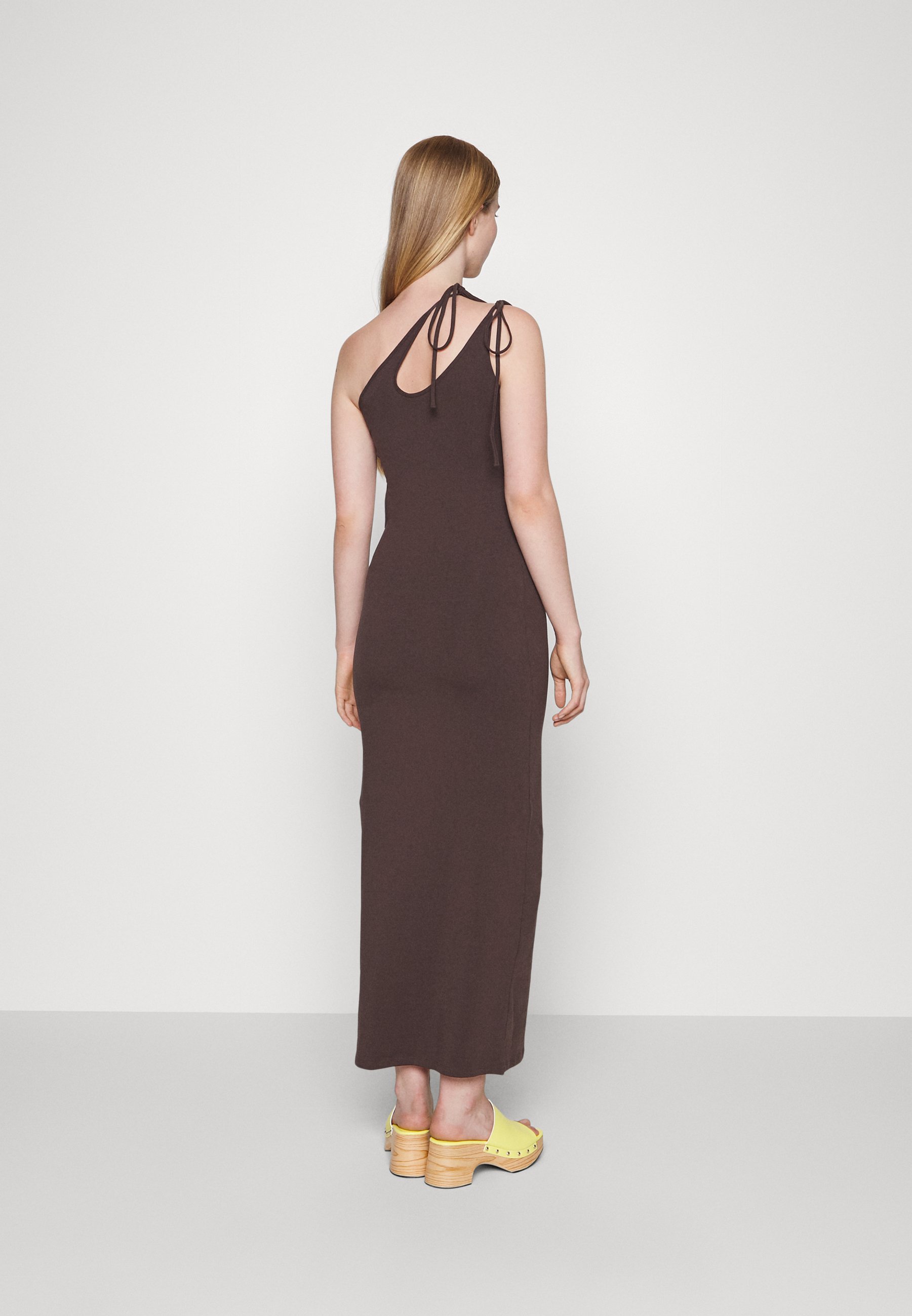 Weekday MICHELLE CUT OUT DRESS - Maxi 