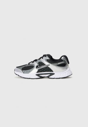 V5 UNISEX - Sneakers laag - black/anthracite/smoke grey