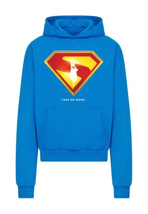 Sinine kapuutsiga sviiter, millel on suur punane ja kollane Superman'i logo, valge siluett ja tekst "VIIA MIND KODU" all. Puuvillane materjal, eesmine tasku.