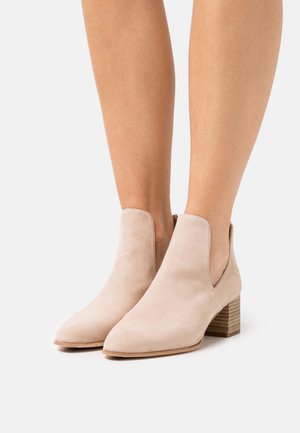 Unisa, Boots à talons - nude