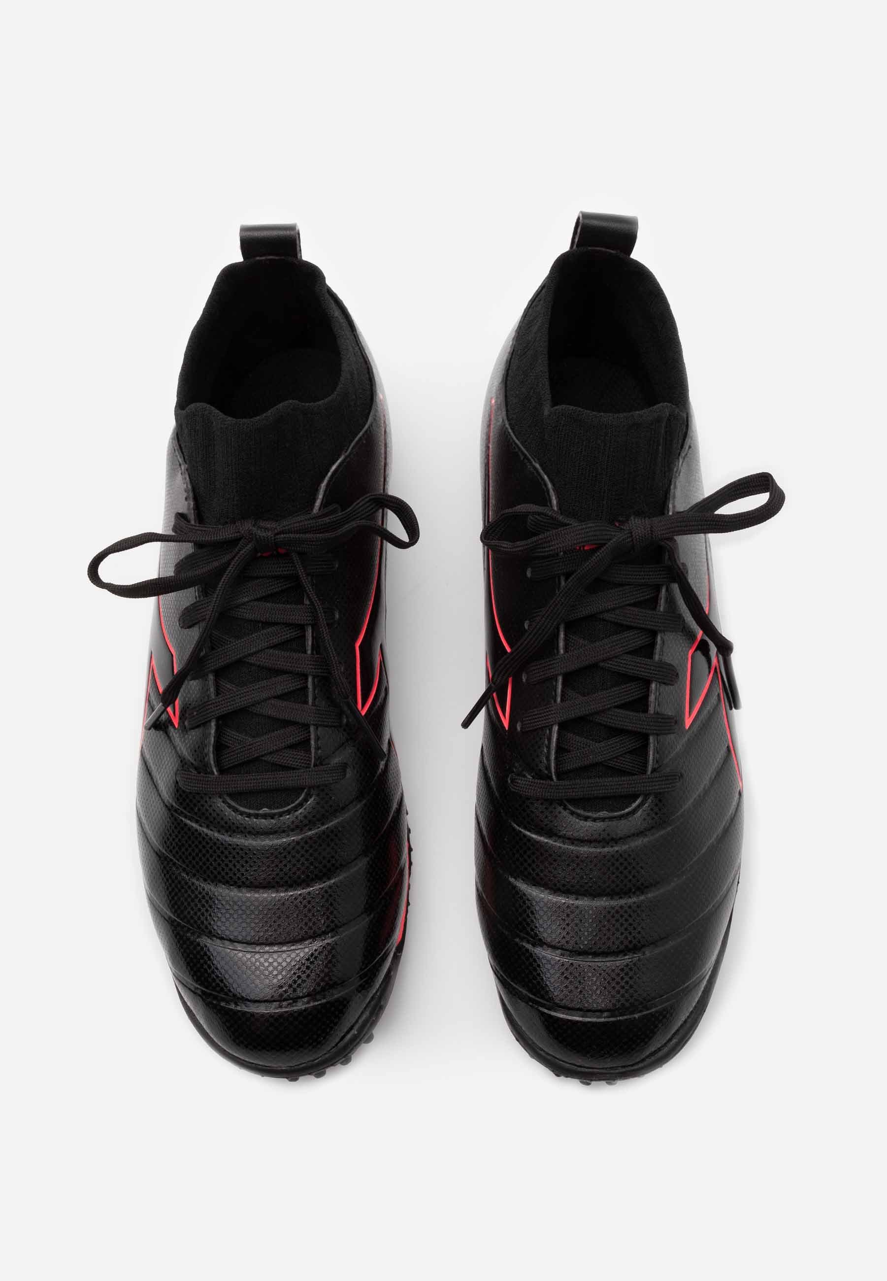 diadora astro turf trainers