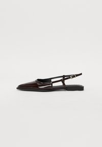Unselected, dark brown