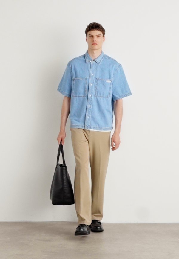BOWLER SHIRT - Shirt - denim light4