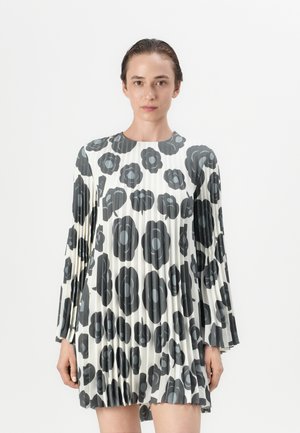 FROSTI TUMMA - Denné šaty - off white/dark grey/grey