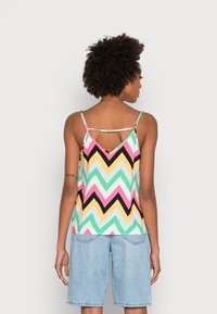 ONLY ONLNOVA LIFE PARIS SINGLET - Top - cloud dancer