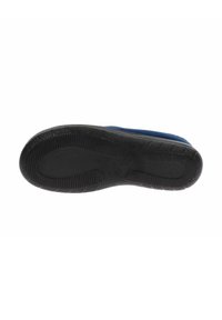 Sole di scarpa blu con superficie in gomma nera testurizzata. Presenta righe verticali e orizzontali per la presa, con bordi curvi per una maggiore flessibilità.