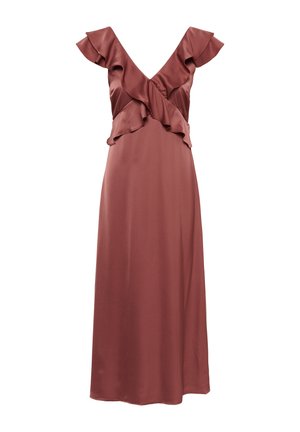 Robe longue mauve sans manches avec un profond décolleté en V et un bord froncé le long de l'encolure et du corsage sur fond blanc uni.