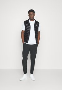 KARL LAGERFELD VEST - Väst - black