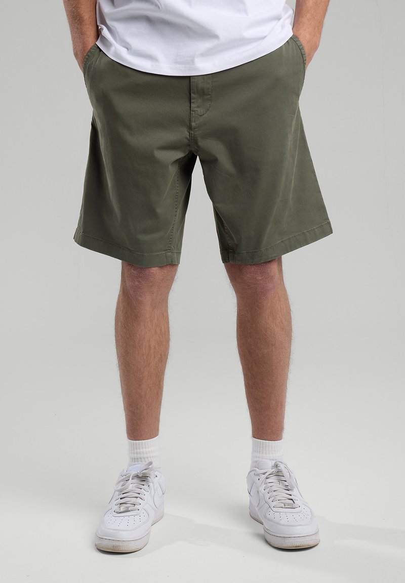 America Today - STEFAN - Short - olive, Agrandir