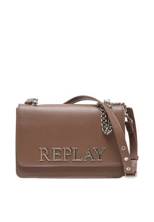 Sac à bandoulière en cuir marron avec bandoulière chaîne argentée et "REPLAY" en lettres argentées sur le rabat avant.