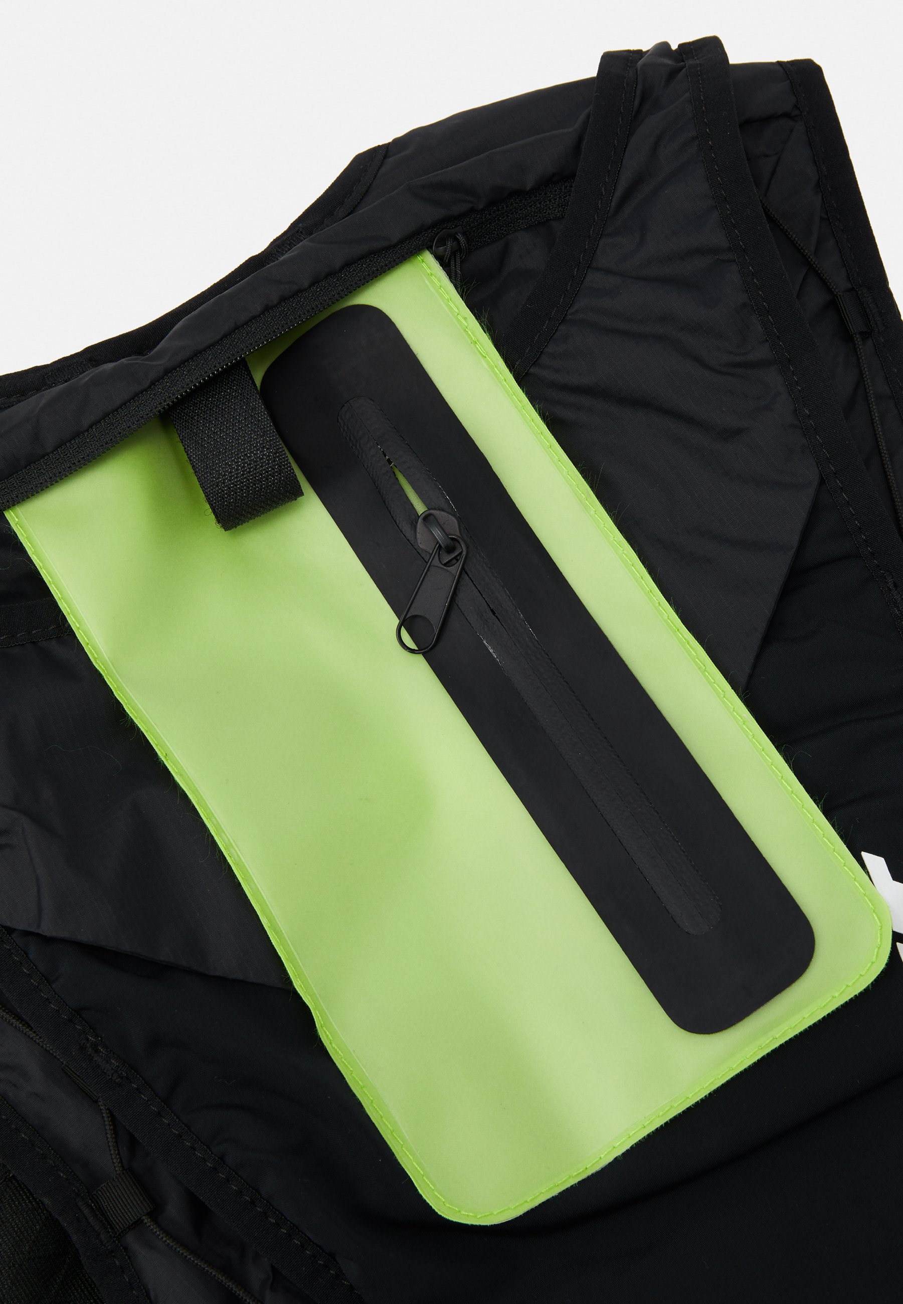 Femme ULTRA 15 UNISEX - Sac avec poche d'eau Femme ULTRA 15 UNISEX - Sac avec poche d'eau