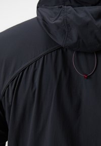 Klättermusen HOODED JACKET  - Softshell-jope - black