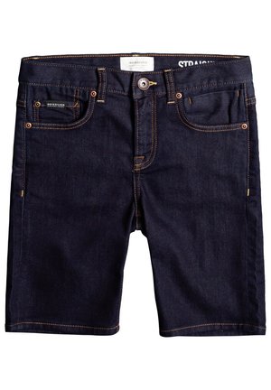 Mørkeblå denimshorts med lige pasform, der har fem lommer, brune stikninger og et mærketikette på taljebåndet.