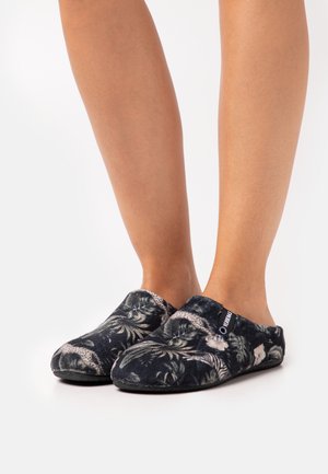 YORK - Slippers - selva