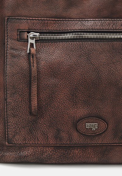 Dhruv Kapoor DISTRESSED XL TOTE UNISEX - Shoppingväska - brown