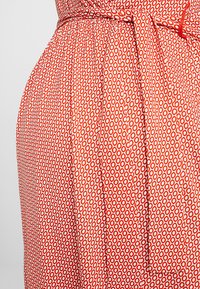 Miracle. mama and woman. Φόρεμα από ζέρσεϊ - red/off-white