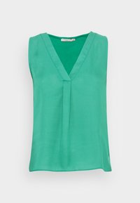 Blusa verde sem mangas com um design em V, feita de tecido suave. Apresenta um detalhe de pregas na frente e um corte confortável.