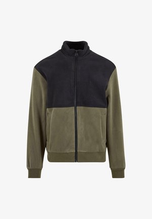 Fleecejacke mit hohem Kragen, schwarzem Oberteil und olivgrünem unteren Abschnitt. Enthält einen Reißverschluss an der Vorderseite und Seitentaschen.