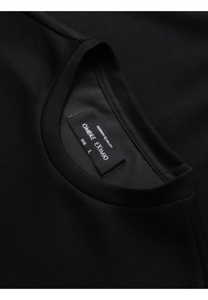 Ombre, Collegepaita - black