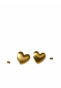 Orecchini a forma di cuore color oro con finitura opaca. Comprende due orecchini principali e un piccolo pezzo di hardware.