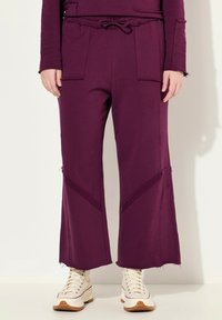 Ulla Popken DECORATIVE SEAM  - Pantaloni - forest berry