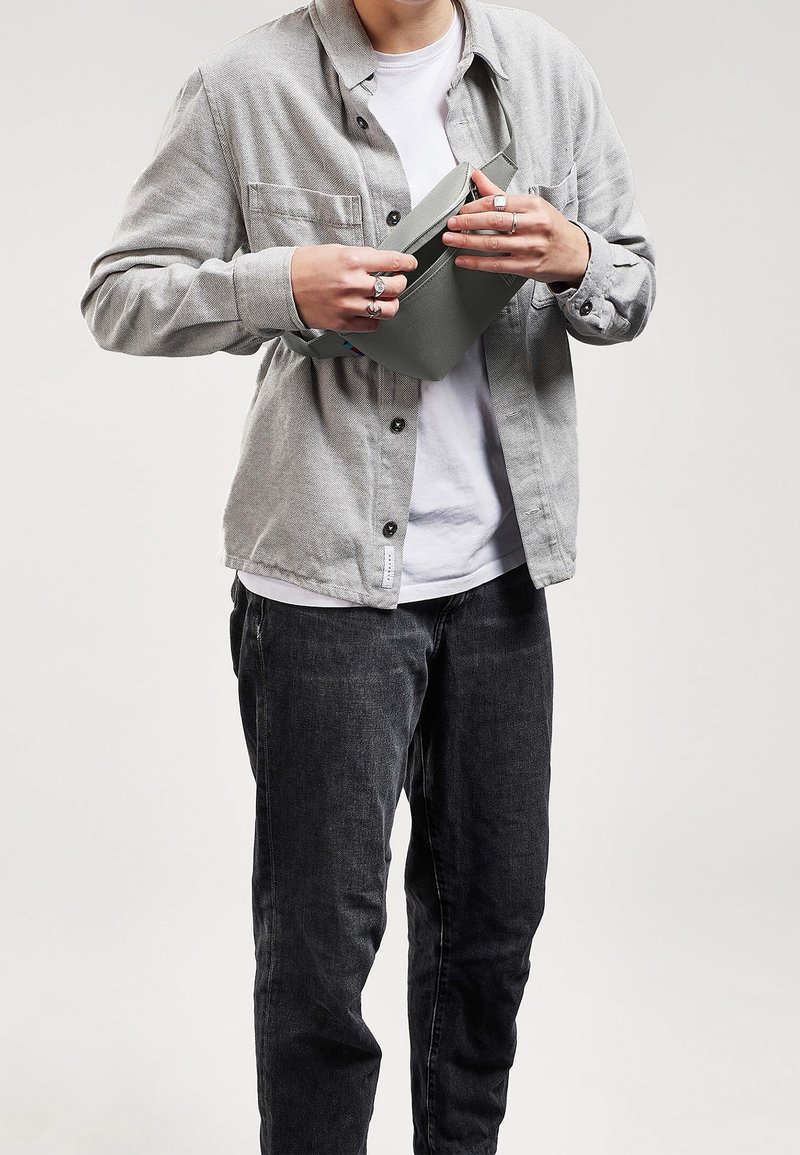 GOT BAG Sac banane - grey