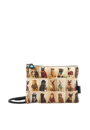 Piccola pochette beige con una griglia di gatti vestiti con vari costumi, ogni gatto in un quadrato separato, con cerniera e cinturino da polso.
