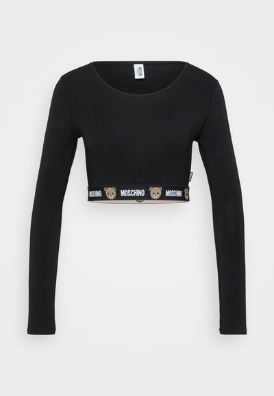 Schwarzes, langärmliges, gekürztes Oberteil mit Rundhalsausschnitt, das das Moschino-Logo und Teddybär-Icons am unteren Saumband zeigt.