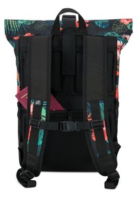 Larkson NO 4 - Dagryggsäck - tropical jungle