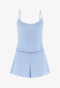 Top sin mangas de punto azul claro con tirantes finos y pantalones cortos acampanados a juego, ambos con sutiles patrones verticales y bordes festoneados.