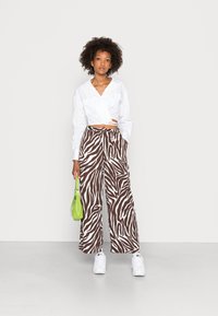 Gina Tricot DELLA TIE STRING BLOUSE - Blusa - white