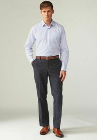 Next REGULAR FIT - Košeľa - white blue