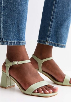New Look LIGHT SQUARE TOE BLOCK HEEL SANDALS - Sandalen - light green