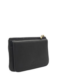 Portefeuille en cuir noir avec une texture lisse, doté d'une fermeture éclair et d'un logo gaufré à l'avant. Design compact et rectangulaire.