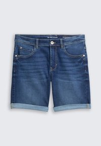 Shorts de mezclilla en lavado oscuro con dobladillo enrollado y acentos de azul más claro. Cuenta con cinco bolsillos y costuras a contraste. Ajuste estándar.