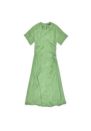 Vestido verde de longitud a la rodilla, hecho de una tela suave. Presenta mangas cortas, un escote redondo y detalles fruncidos en un lado.