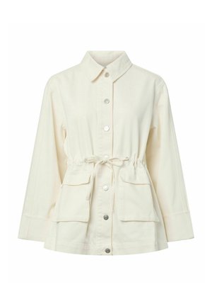 Crèmekleurig jack met lange mouwen, voorsluiting met drukknopen, een taillekoord en twee grote klepzakken.