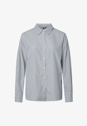 Lengvos medžiagos mygtukų užsegimo marškiniai su vertikaliomis mėlynomis ir baltomis juostelėmis, apykakle ir ilgomis rankovėmis su mygtukais.