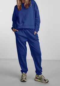 Pieces Sweatshirt - royal blue