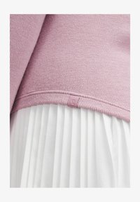 Niewybrane, rose blush