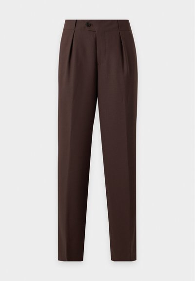 Pantalon habillé marron foncé avec plis, jambes droites, poches latérales et fermeture à bouton à la taille, présenté sur un fond uni.