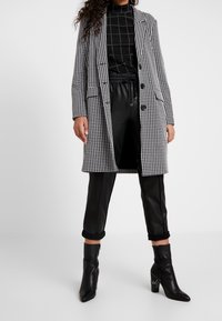JDY Cappotto corto - off-white