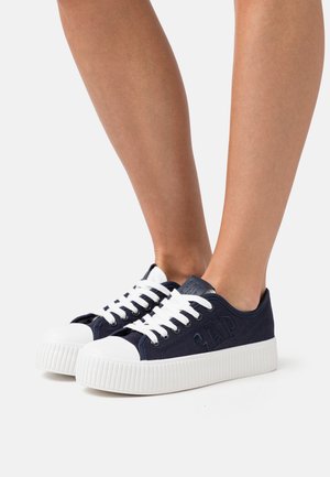 GAP JACKSON TWL - Trainers - navy
