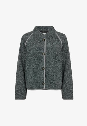 Tumesinine tekstuuriga fliisjakk pikkade varrukatega, esil nööpidega ning helehall servade ja õmbluste ääristusega.