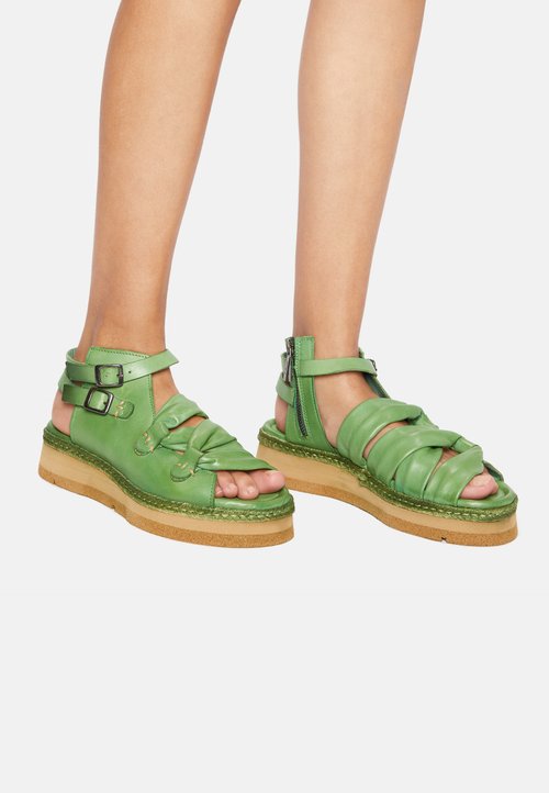 Sandales compensées à liseré irisé - Vert clair